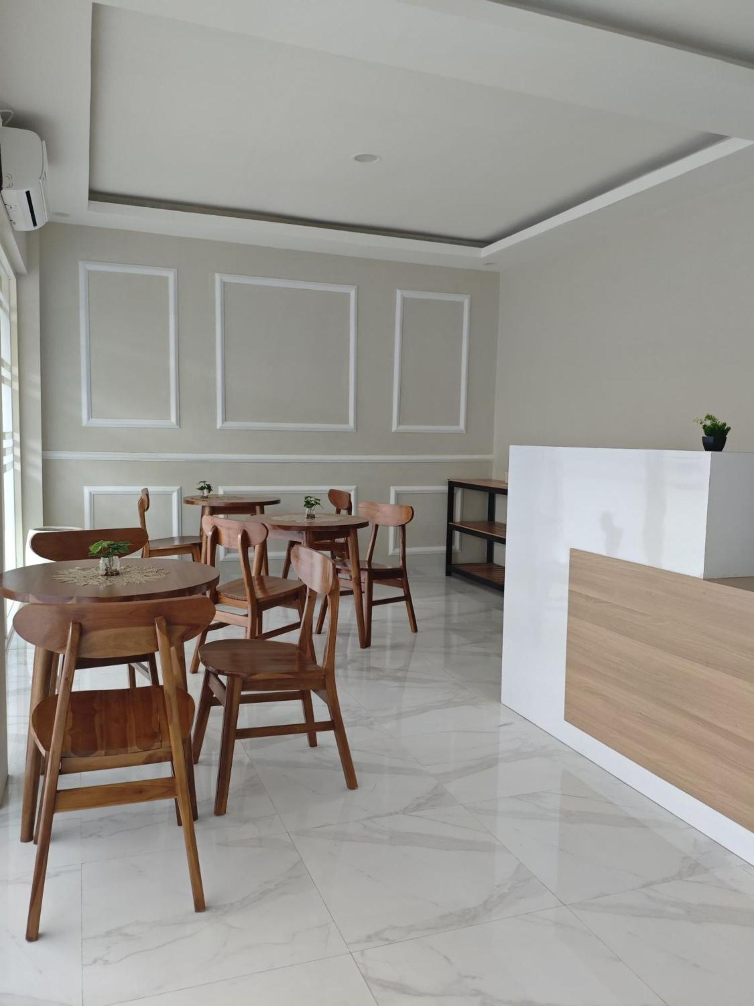 El Nipa Hotel Лабуан Баджо Екстериор снимка
