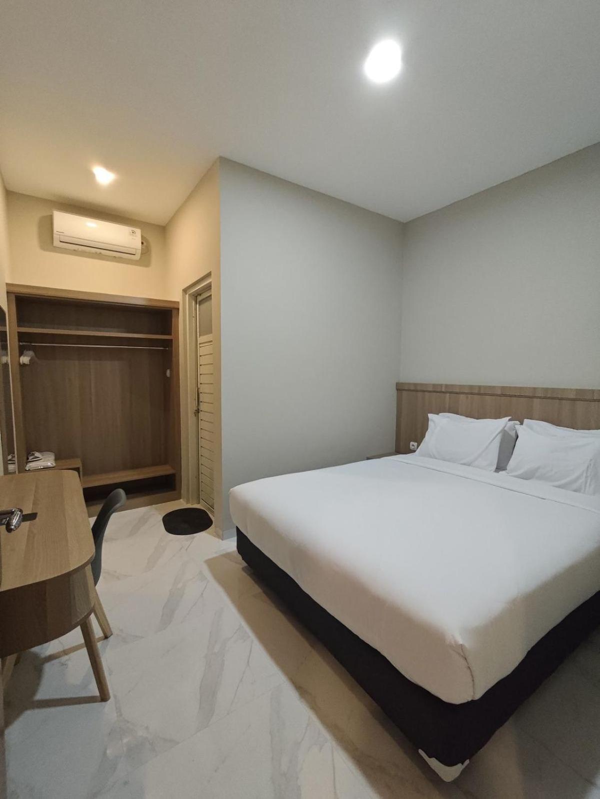 El Nipa Hotel Лабуан Баджо Екстериор снимка